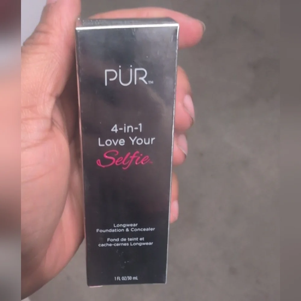 4-in-1 Love Your Selfie Longwear Foundation & Concealer - DP2 Walnut